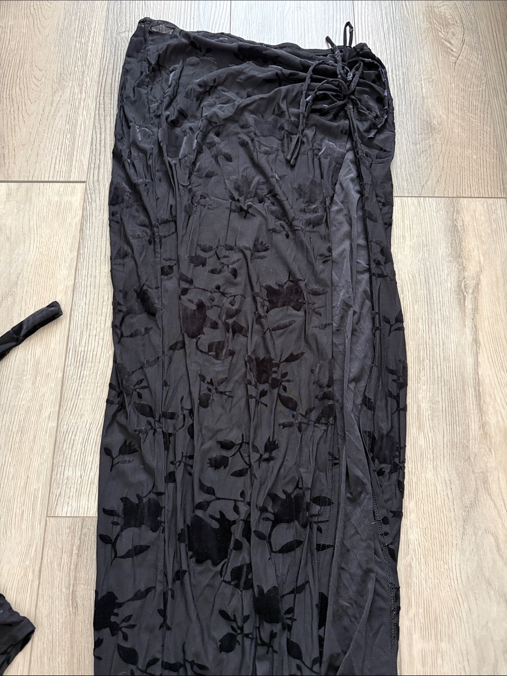 Fashion nova Black Floral Tie-Detail mesh Women's maxi Skirt set - Picture 3 of 3
